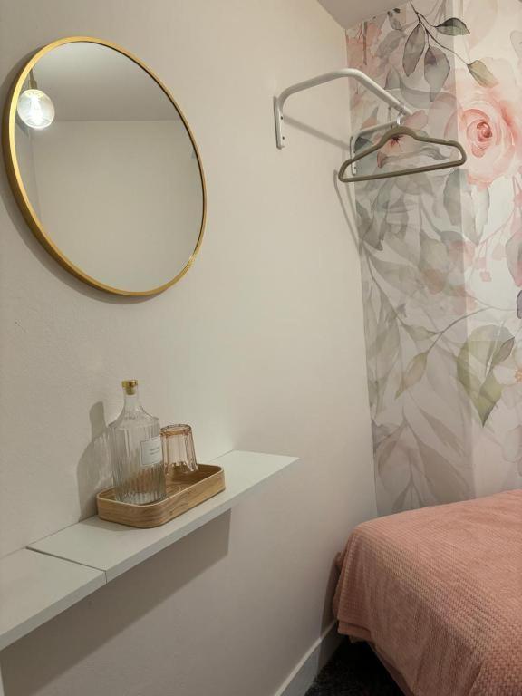 Shespace Apartrooms Kapselhotel Krakau